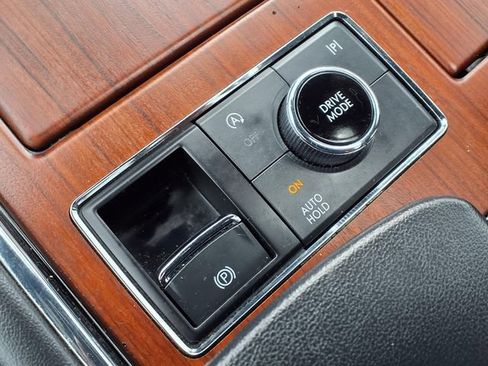 Certified 2023 Lincoln Navigator Reserve RWD image 13