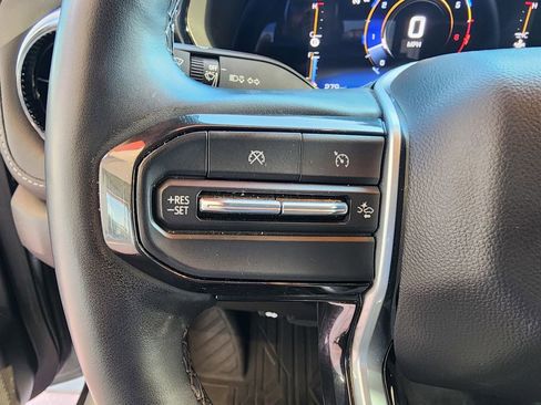 Used 2023 Chevrolet Colorado LT w/ LT Convenience Package III RWD image 19