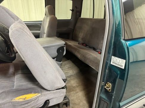 Used 1997 Dodge Ram 1500 Truck 4x4 Club Cab image 32