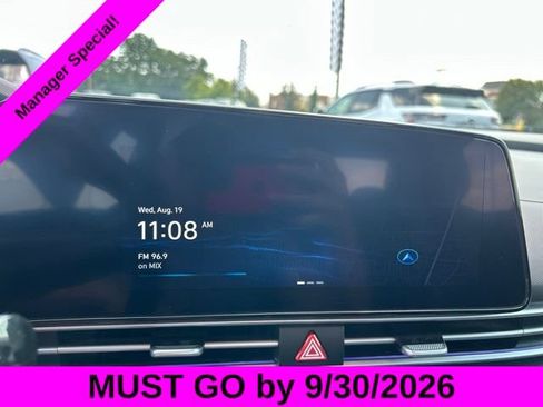 Used 2024 Hyundai Elantra SEL FWD image 23