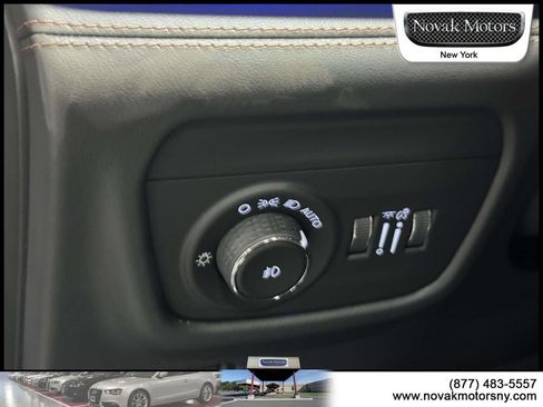 Used 2022 Jeep Grand Cherokee L Summit AWD/4WD image 19