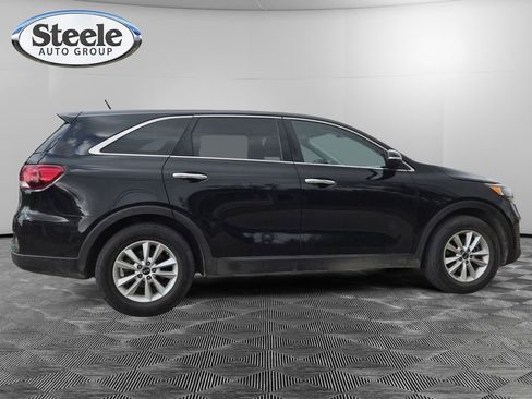Used 2020 Kia Sorento LX image 6
