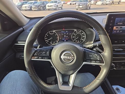 Used 2024 Nissan Altima 2.5 SR w/ SR Premium Package image 15