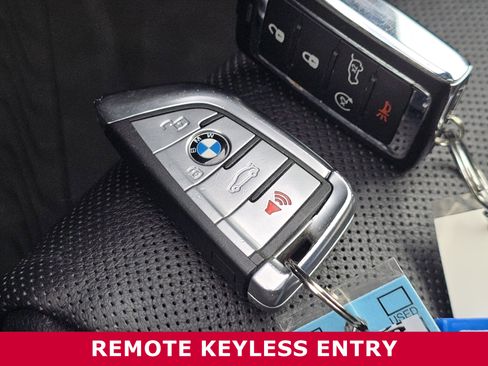 Used 2020 BMW X7 M50i image 31