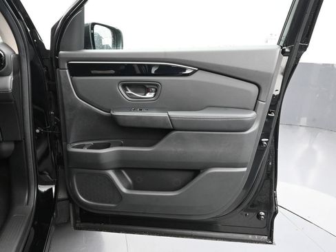 Used 2025 Honda Pilot EX-L image 27