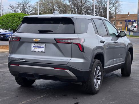 Certified 2025 Chevrolet Equinox LT FWD image 12