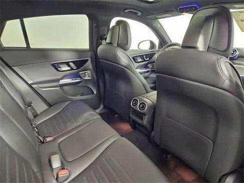 Certified 2025 Mercedes-Benz GLC 300 4MATIC image 18
