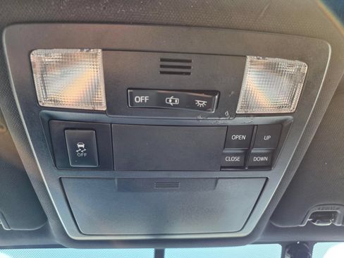 Used 2016 Toyota Tacoma TRD Sport AWD/4WD image 20