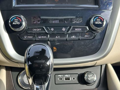 Used 2019 Nissan Murano Platinum image 21
