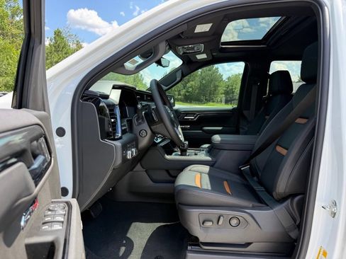 New 2026 GMC Sierra 1500 AT4 w/ AT4 Premium Package AWD/4WD image 20