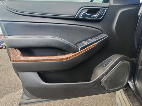 Used 2015 Chevrolet Tahoe LTZ image 13