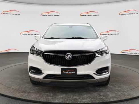 Used 2020 Buick Enclave Essence w/ Sound and Sites Package AWD/4WD image 3