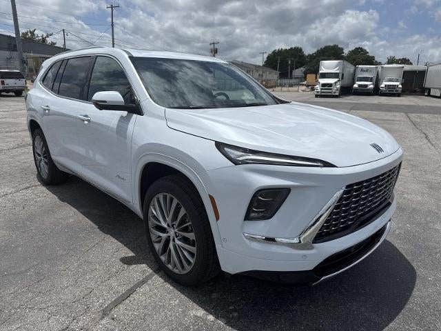 New 2026 Buick Enclave Avenir w/ Super Cruise Package AWD/4WD image 1