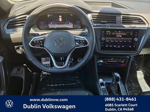 Used 2022 Volkswagen Tiguan SE R-Line AWD/4WD image 12