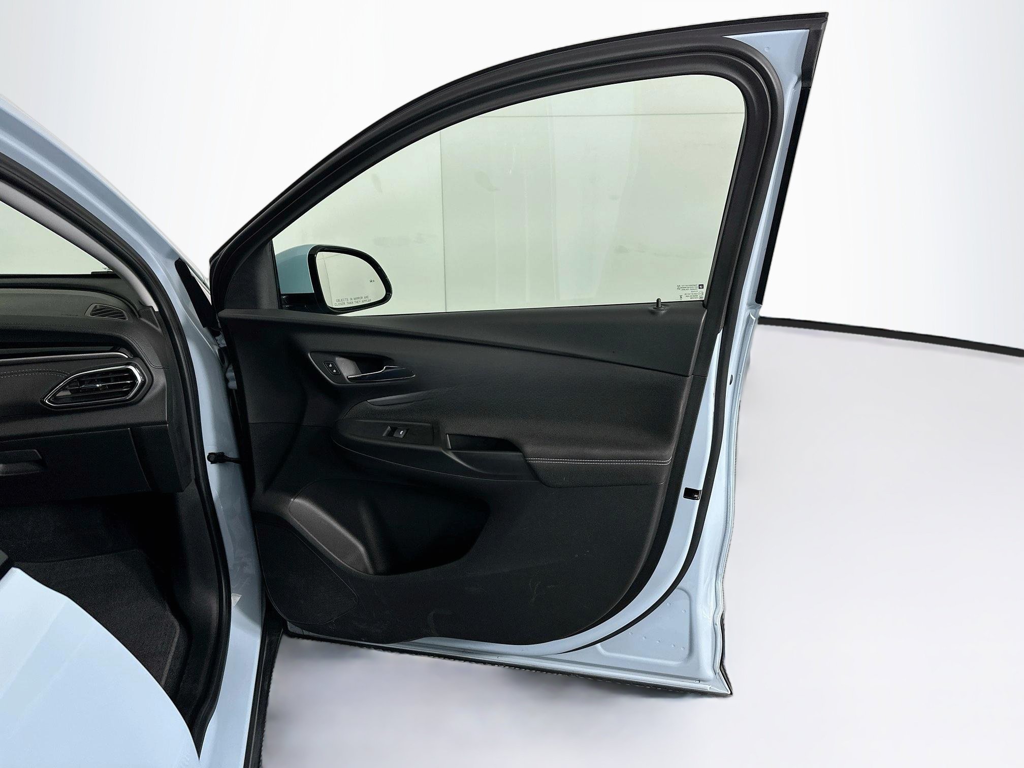 Used 2023 Chevrolet Bolt EUV LT w/ Comfort Package FWD image 31