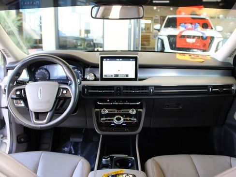 Used 2020 Lincoln Corsair FWD image 12