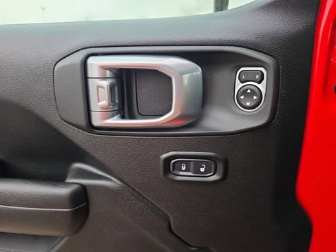 Used 2023 Jeep Wrangler Unlimited w/ 8.4" Radio Group AWD/4WD image 21