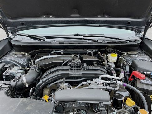 Used 2023 Subaru Impreza 2.0i Limited w/ Popular Package #2 image 30