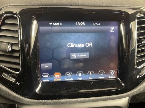 Used 2021 Jeep Compass Limited w/ Sun and Sound Group image 19