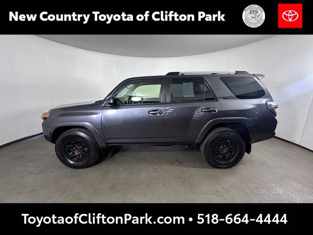 Used 2023 Toyota 4Runner SR5 Premium w/ Moonroof Package AWD/4WD image 4