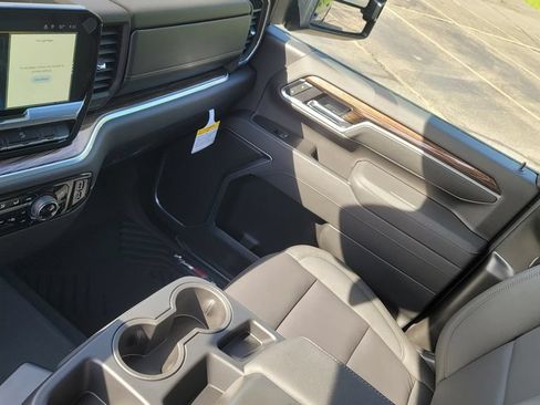 New 2026 Chevrolet Silverado 2500 LT w/ All Star Edition AWD/4WD image 23