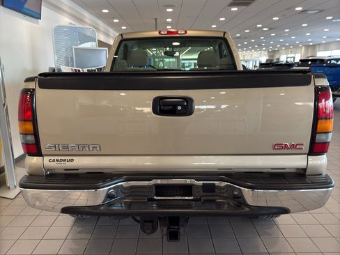 Used 2004 GMC Sierra 1500 4x4 Regular Cab w/ Light Duty Power Package image 6