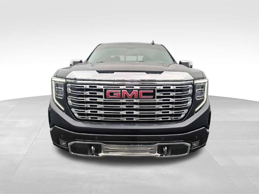 Used 2022 GMC Sierra 1500 Denali w/ Denali Reserve Package AWD/4WD image 8