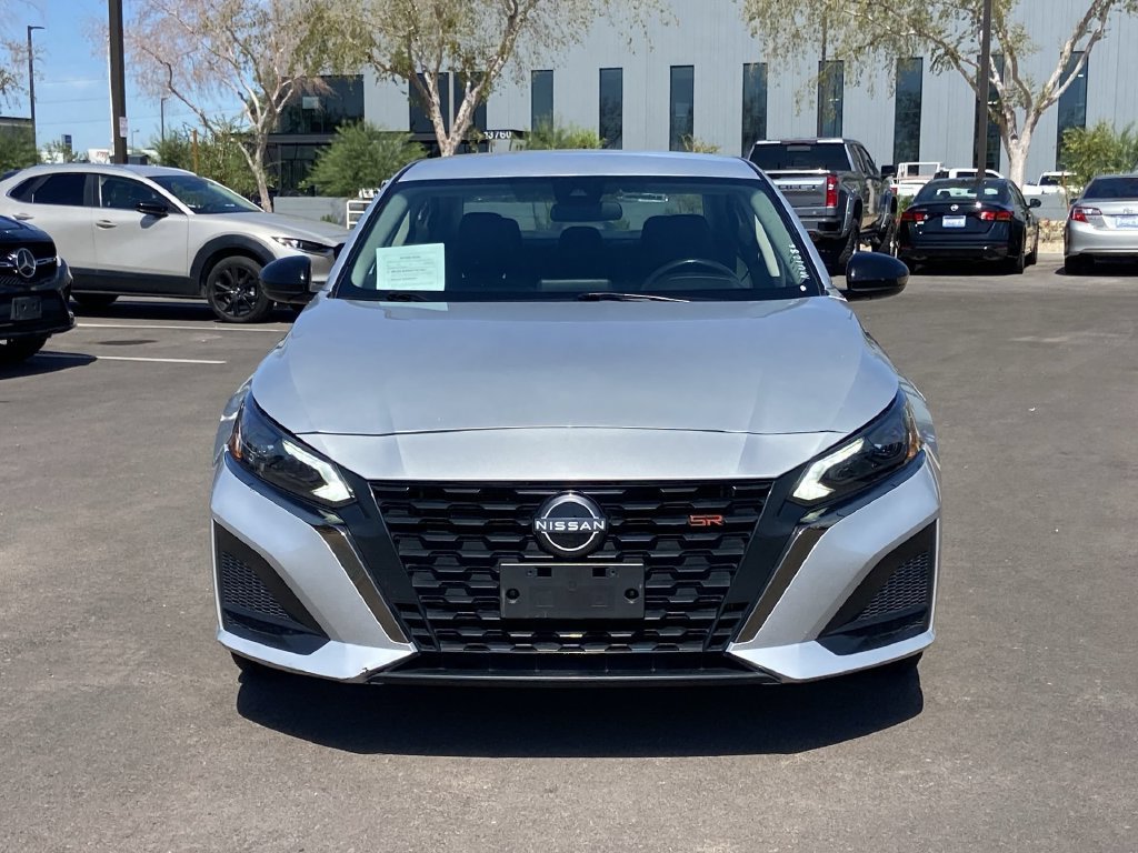 Used 2024 Nissan Altima 2.5 SR FWD image 3