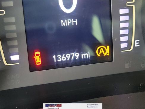 Used 2019 Jeep Cherokee Latitude w/ Cold Weather Group image 22