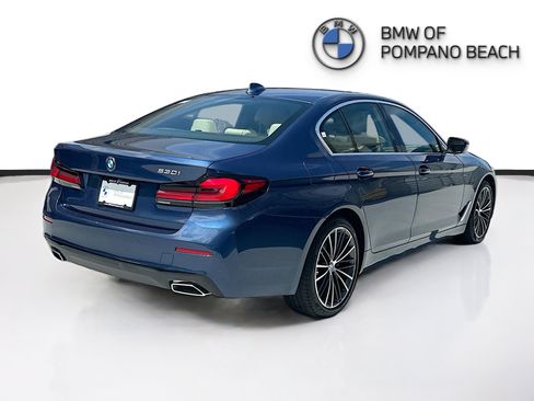 Used 2023 BMW 530i w/ Premium Package RWD image 7