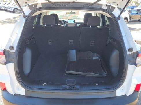 Used 2021 Ford Escape SE image 7