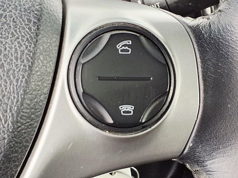 Used 2014 Toyota Camry SE FWD image 18