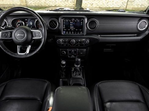 Used 2023 Jeep Wrangler Sahara w/ Cold Weather Group image 5