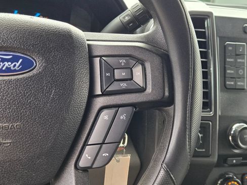 Used 2017 Ford F150 XLT AWD/4WD image 25