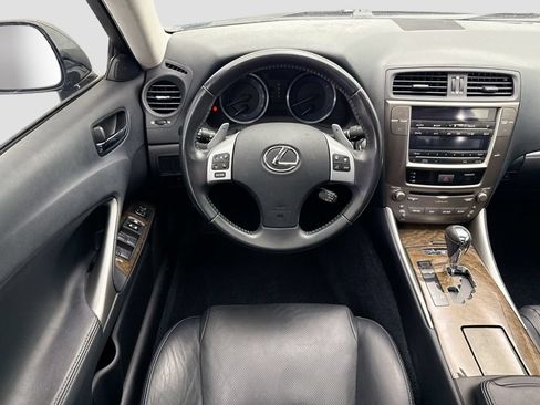 Used 2012 Lexus IS 250 w/ Premium Pkg Value Edition RWD image 10