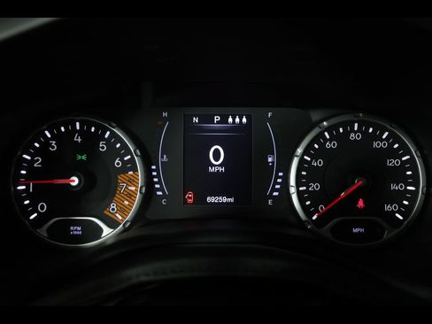 Used 2019 Jeep Renegade Altitude w/ Quick Order Package 2XM AWD/4WD image 21