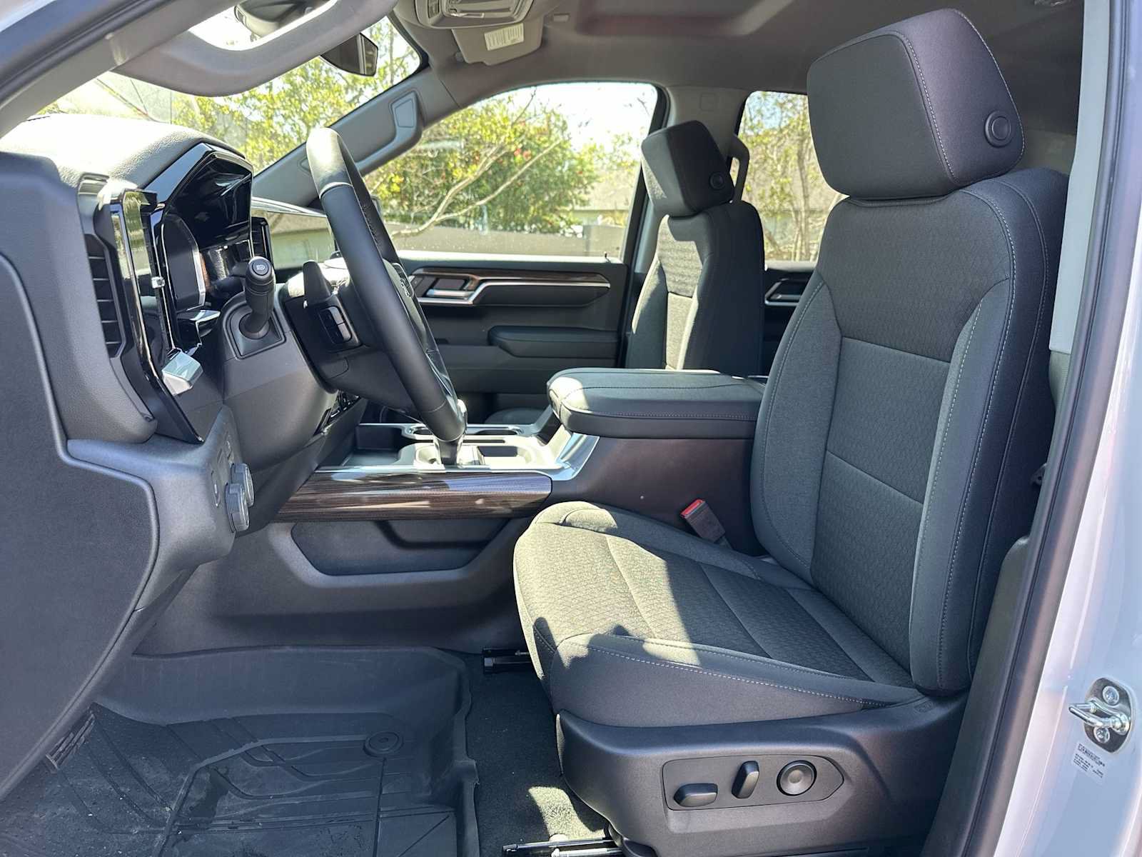 New 2026 Chevrolet Silverado 1500 RST w/ LPO, Dark Essentials Package RWD image 15