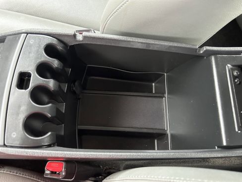 Used 2005 Chrysler 300 Touring image 32