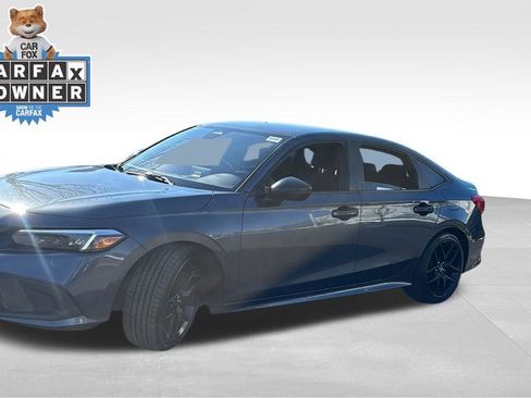 Used 2023 Honda Civic Sport image 3