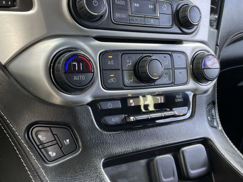 Used 2019 GMC Yukon SLT image 22