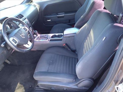 Used 2014 Dodge Challenger SXT w/ Super Sport Group (SS/T) image 9