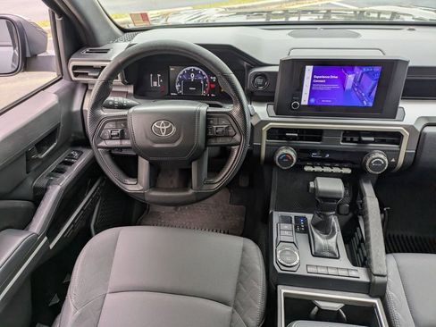 Used 2025 Toyota Tacoma SR5 image 15