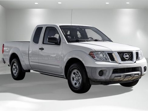Used 2019 Nissan Frontier S image 5