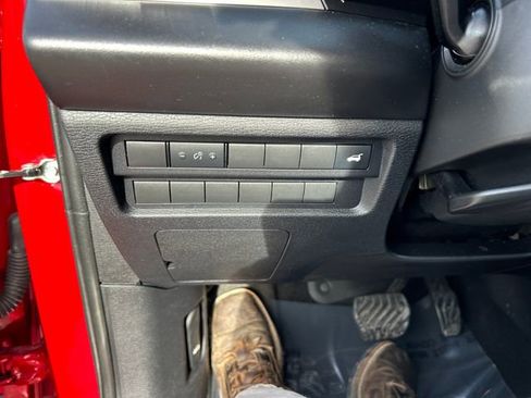 Used 2023 Mitsubishi Outlander SE Black Edition image 30