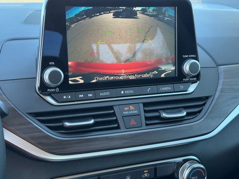 New 2025 Nissan Altima 2.5 SV image 25