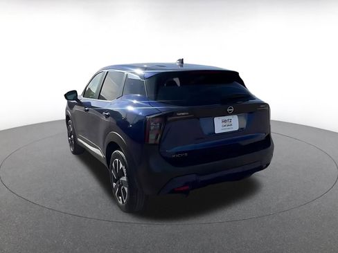 Used 2025 Nissan Kicks SV image 11