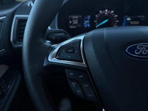 Used 2022 Ford Edge SEL w/ Convenience Package image 26