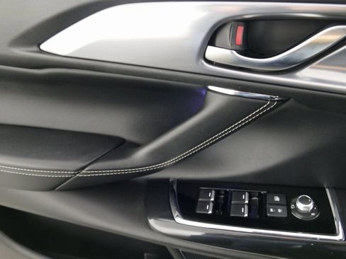 Used 2023 MAZDA CX-9 Grand Touring image 11