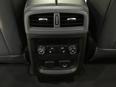 Used 2019 Buick Envision Essence image 51