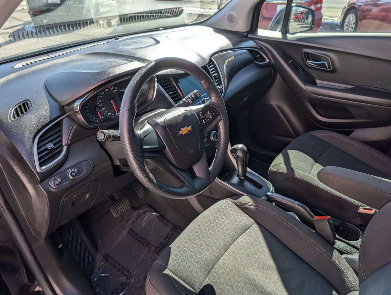 Used 2020 Chevrolet Trax LS FWD image 12